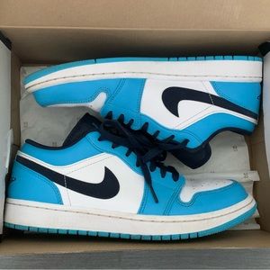 Air Jordan 1 Low ‘UNC’